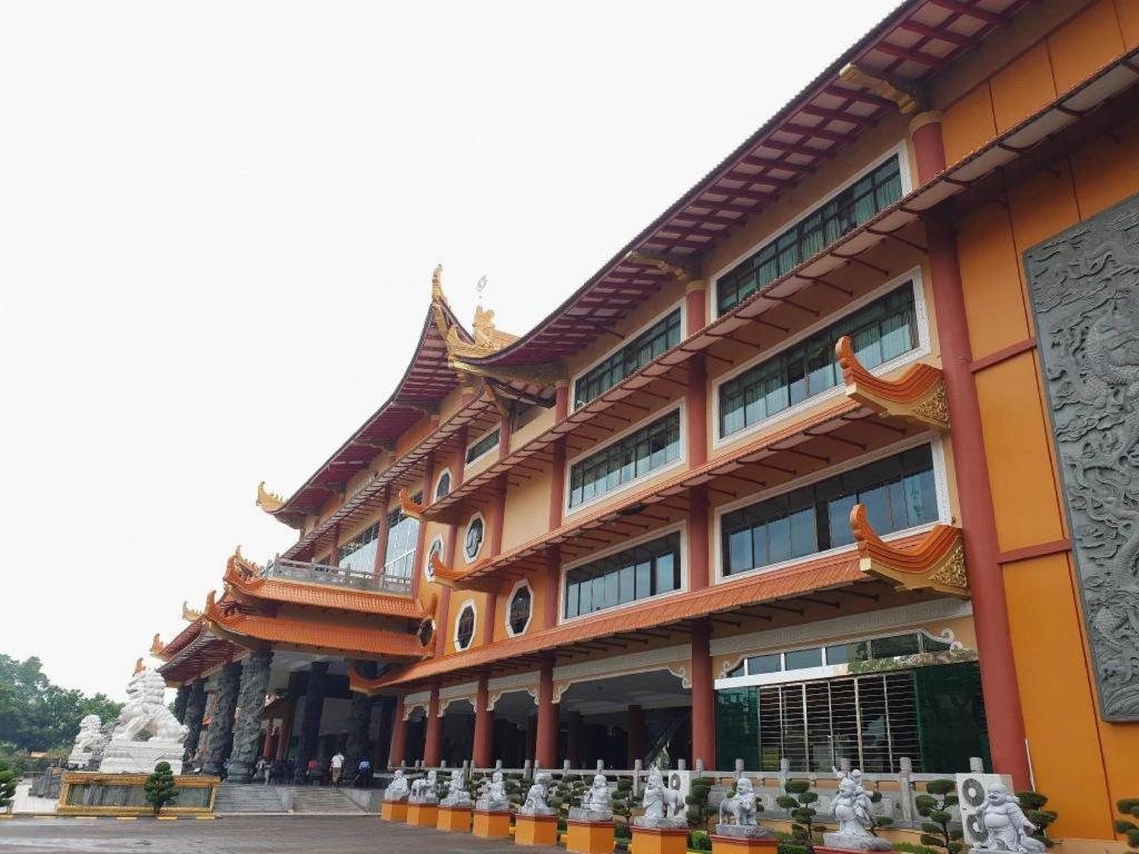 OYO 2720 Sutomo Inn Medan Exterior foto